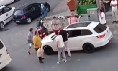 لحظات من الخوف في قتال بين مجموعتين في إسطنبول "فيديو"