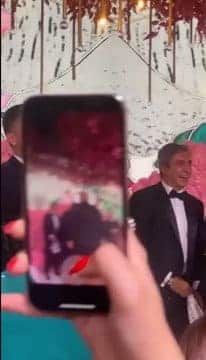 شاهد "مراد علم دار" يدبك مع محمد عساف بالأردن