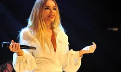 اعتقال مغنية تركية وجهت إهانات لمدارس إمام خطيب