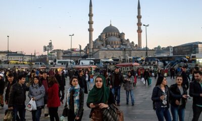 تشمل تركيا ودول عربية.. تعرف على الدول الاكثر تعاسة