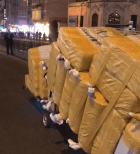 من ميزة تخفيف الازدحام إلى نقل البضائع..استخدام جديد للسكوتر الكهربائي في إسطنبول