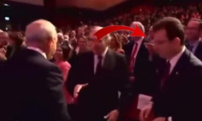 كيليتشدار أوغلو لم يصافح إمام أوغلو خلال حفل إعلان رؤية حزب الشعب الجمهوري (فيديو)