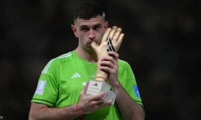 ماذا يقصد حارس الأرجنتين من الحركة البذيئة بعد التتويج بـ نهائي كأس العالم؟