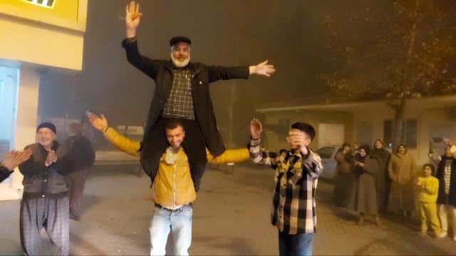رجل سوري يلتحق بالجيش التركي.. تفاصيل!