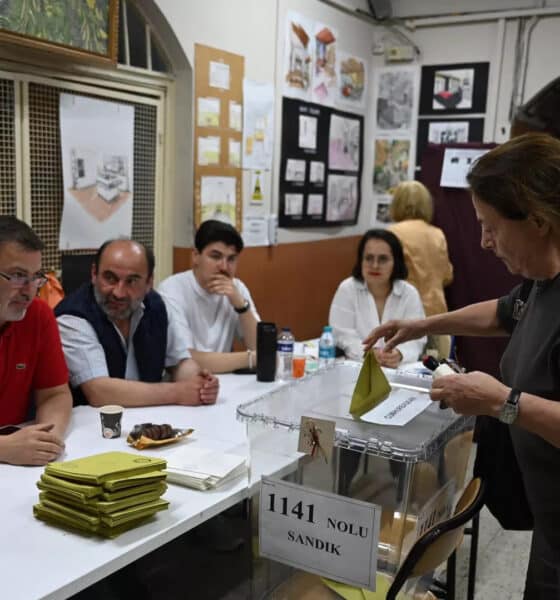 زلزال استطلاعات الرأي: المطالبة بالانتخابات المبكرة في تركيا تصل إلى ذروة غير مسبوقة