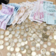 ضبط كمية كبيرة من الأموال بحوزة امرأة تتسول في عيد الفطر بإسطنبول