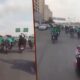 تشييع مهيب.. 200 درّاجة نارية في جنازة "ديلفري" سوري بأربيل (فيديو)