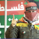 شاب سوري يروّج للقضية الفلسطينية عبر تجسيد "أبو عبيدة" في إسطنبول