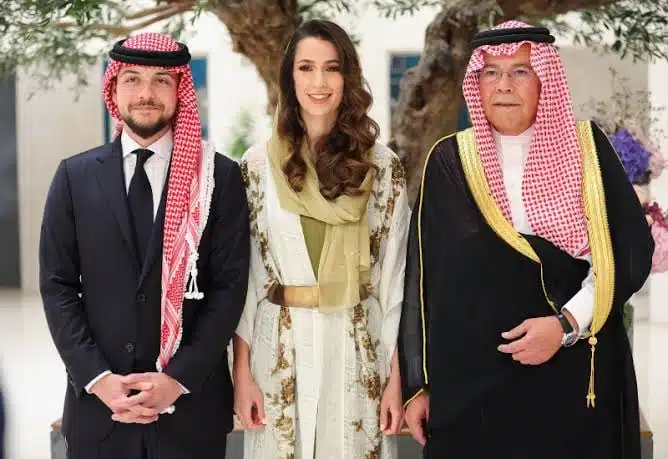 الديوان الملكي الأردني ينعي والد الأميرة رجوة.. وتوجيه عاجل من الملك عبدالله