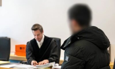 سجن وغرامة بحق سوري مزق علم إسرائيل في ألمانيا