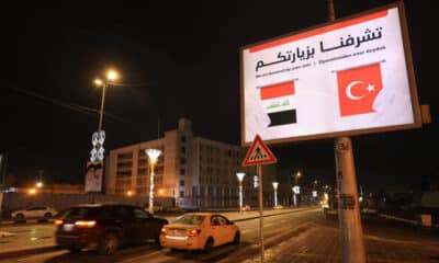 بغداد وأربيل تتزين بالأعلام التركية قبيل زيارة أردوغان