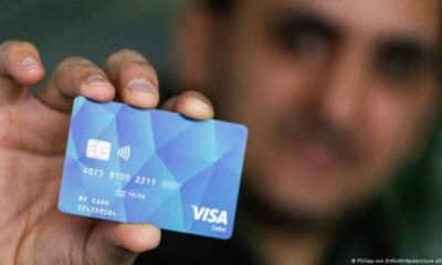 بدلا من النقود.. ألمانيا تبدأ بتوزيع بطاقات الدفع لطالبي اللجوء