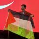 بطل كونغ فو تركي يرد على تهديد الاتحاد الأوروبي بسحب اللقب القاري منه لتضامنه مع غزة