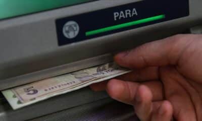 اتحاد بنوك تركيا يوضح حقيقة الأخبار المتداولة عن سحب الأموال