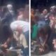 معركة شرسة بين نساء لحظة شراء من عروض تخفيضات في أحد متاجر إسطنبول.. فيديو