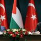 الرئيس أردوغان يطالب محمود عباس بالإعتذار بعد فعله هذا الأمر