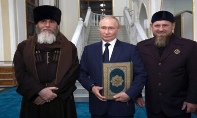 تفاعل كبير مع فيديو "بوتين يقبل القرآن" على وسائل التواصل الاجتماعي