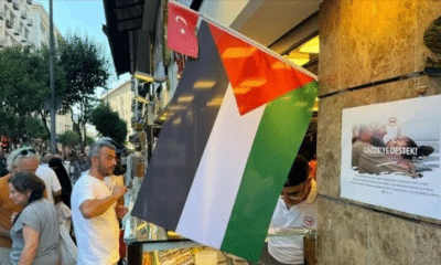 إسطنبول.. صاحب محل حلويات يخصص عائدات يوم للفلسطينيين بغزة