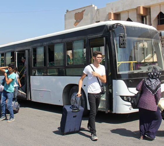 مخالفة إذن السفر في تركيا: ما هي؟ وكيف تُرفع؟ وما العواقب القانونية لحملة الكمليك؟