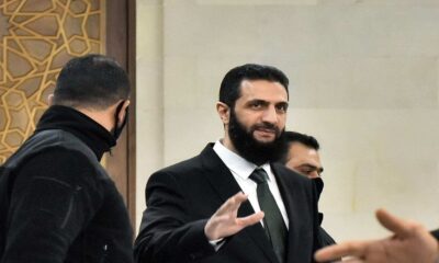 أحمد الشرع يوقع الإعلان الدستوري: خارطة طريق لمرحلة انتقالية تمتد لخمس سنوات
