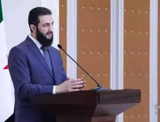 أحمد الشرع يفاجئ عريسًا في أحد الحمامات الدمشقية (فيديو وصور)