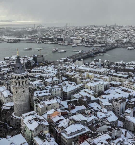 5 ولايات تركية تشهد تساقطًا كثيفًا للثلج