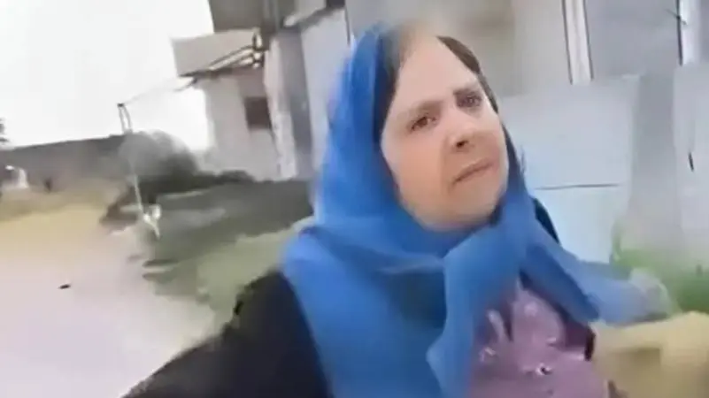 تركيا اليوم سلموها جثـث أبنائها وسخروا منها.. أم سورية تقلب التواصل (شاهد) سلموها جثـث أبنائها وسخروا منها.. أم سورية تقلب التواصل (شاهد)