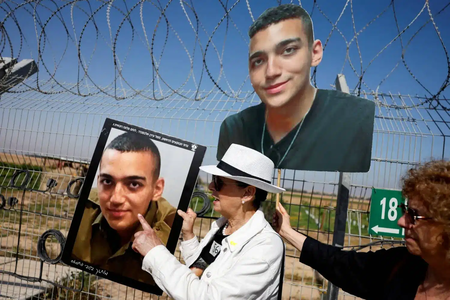 تركيا اليوم التقى قائد الحركة ...عيدان الكسندر يكشف لأول مرة عن تفاصيل اسره بغزة التقى قائد الحركة ...عيدان الكسندر يكشف لأول مرة عن تفاصيل اسره بغزة
