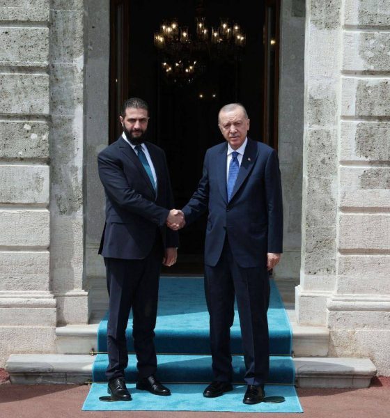 بزيارة غير معلنة.. أحمد الشرع يلتقي أردوغان في إسطنبول