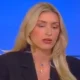 تلعثمت وانهارت.. محللة سياسية تنهار فجأة على الهواء مباشرة (شاهد)