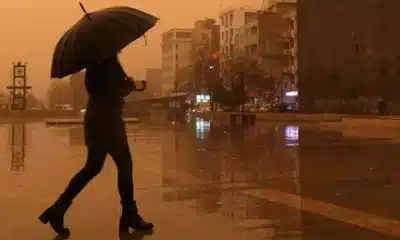 الطقس ينقلب في إسطنبول وتحذيرات مشددة: برد مفاجئ وأمطار ممزوجة بالغبار