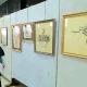 في لوحة بمعرض رسمي.. خطاط سوري يختار بيتي شعر مثيرين للجدل (صور)