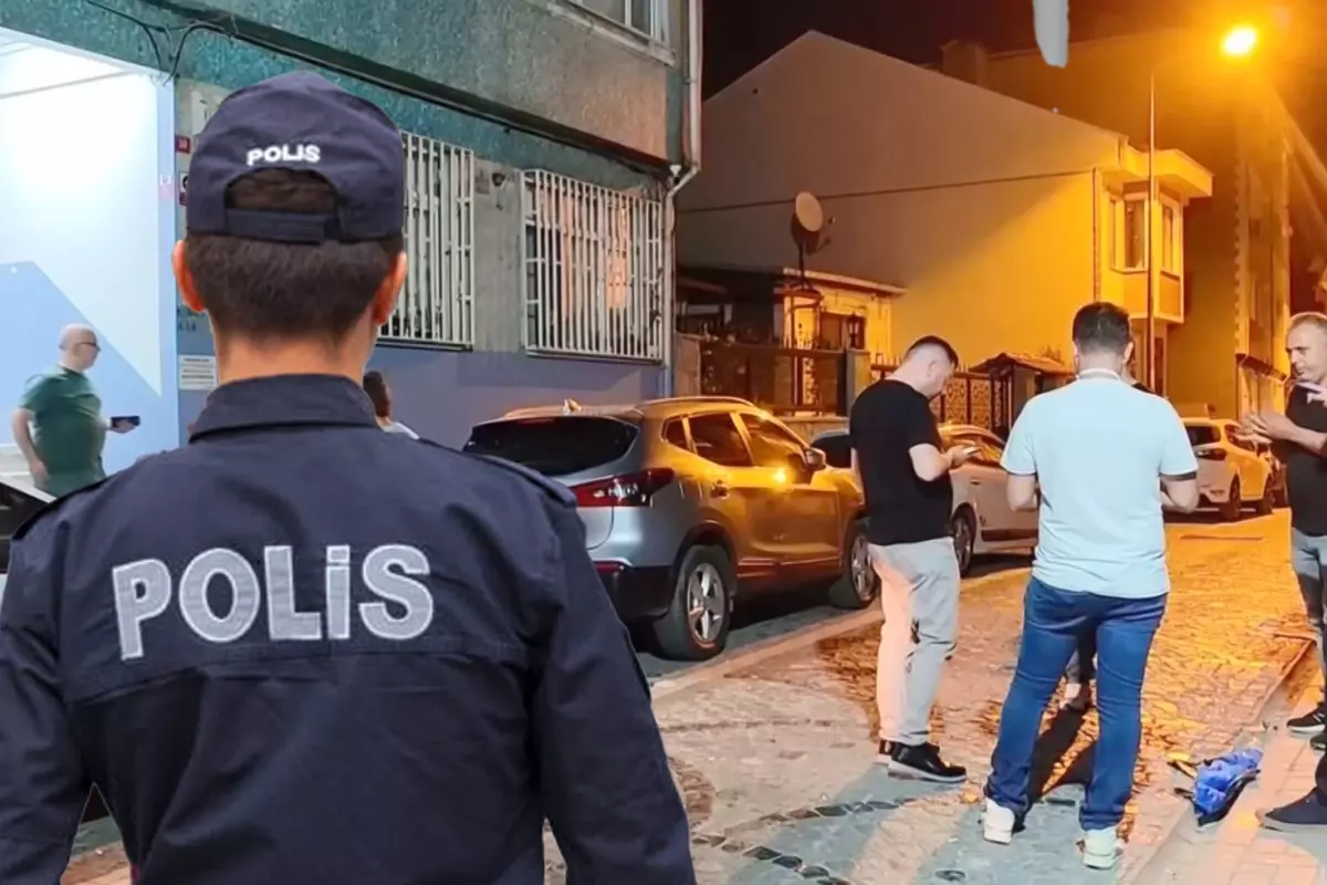 تركيا اليوم تفاصيل مروعة بعد العثور على جـ ـثة في منزل ضابط شرطة مـ ـنتحر في منطقة الفاتح بإسطنبول تفاصيل مروعة بعد العثور على جـ ـثة في منزل ضابط شرطة مـ ـنتحر في منطقة الفاتح بإسطنبول