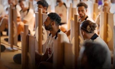 بحجز مسبق ومبلغ مالي يقدّم كـ"تبرع".. 13 معلومة عن جلسة تأمل محمد صلاح في المعبد البوذي