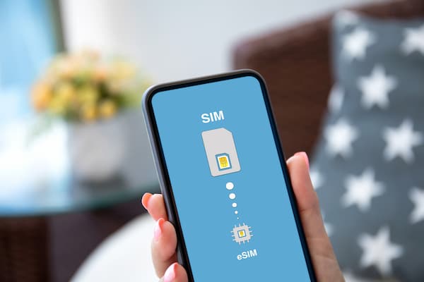 صدمة رقمية في تركيا: هل تم فعلاً حظر شرائح eSIM؟ إليك التفاصيل الكاملة!