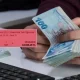 فضيحة أسعار في مدرسة خاصة بإسطنبول: كتاب رياضيات بـ 43 ألف ليرة!