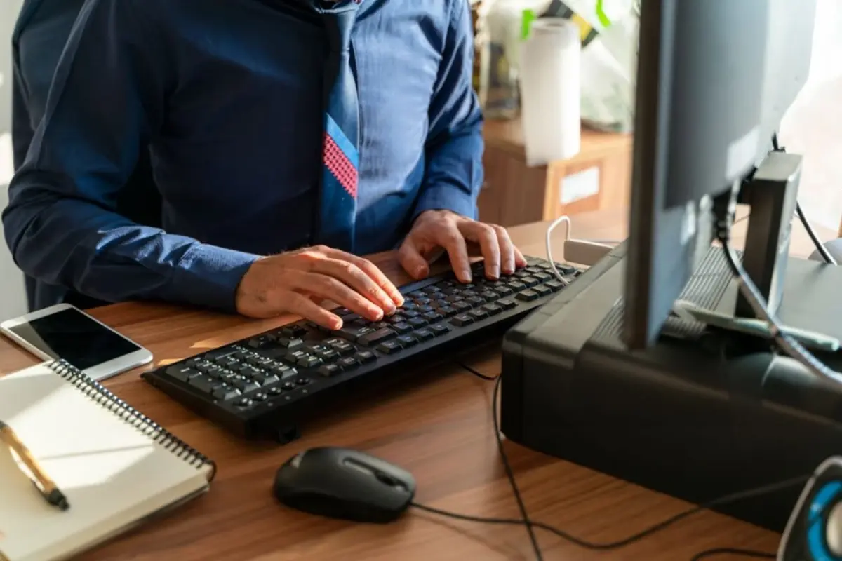 هل بدأ العمل بأسبوع العمل المكون من أربعة أيام في تركيا؟ بيان من الرئاسة