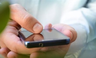 أطباء العيون يحذرون من الإفراط في استخدام الهواتف والتلفزيون
