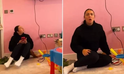 رجل قام بتوصيل هاتف زوجته بالتلفاز ليتعرض لصدمة حياته