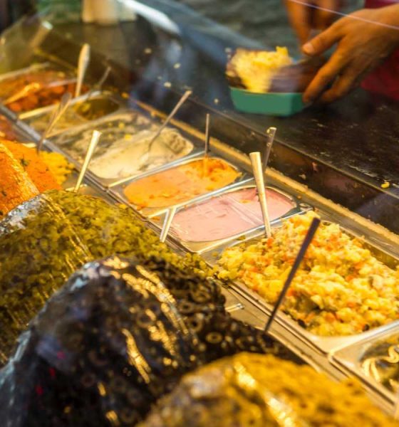 تحذير رسمي من تناول صنف طعام مفضل للسياح والمواطنين في تركيا