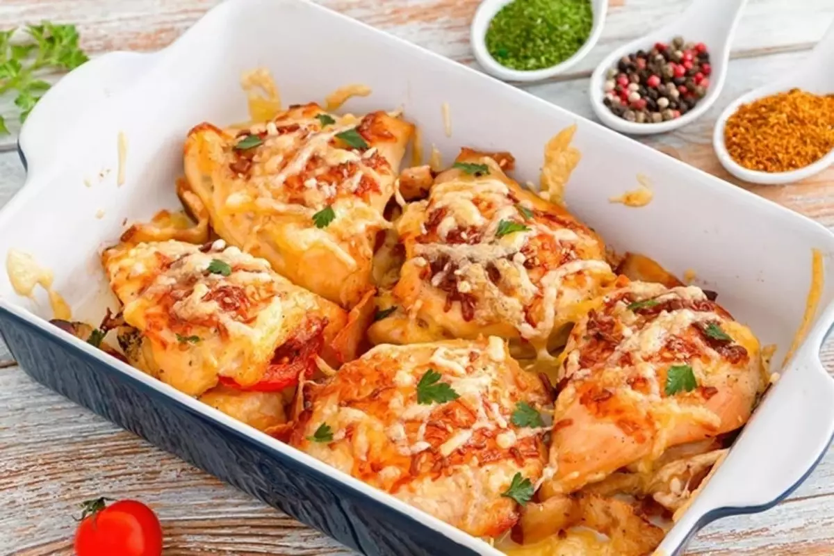 "توبكابي" يدهش العالم: طبق دجاج تركي يتصدر قائمة الأفضل عالميًا