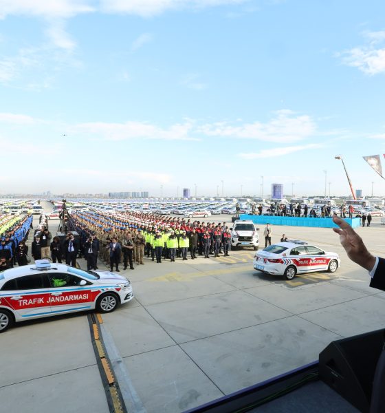 أردوغان يشيد بـ "التفاني الكبير" لقوات الأمن التركية ويسلّم 9200 مركبة جديدة