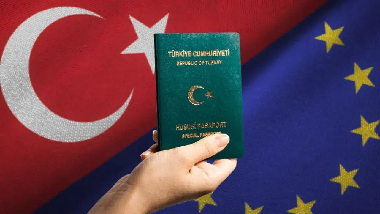 إعلام ألماني: أوروبا لا تستطيع المساس بجواز السفر الأخضر التركي