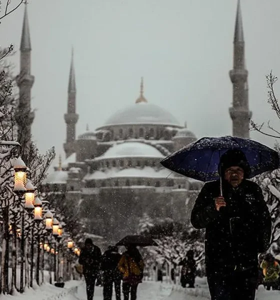إلى متى سيستمر تساقط الثلوج في إسطنبول