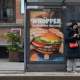 "وداعا للهامبرغر".. مدينة تحظر الإعلانات عن اللحوم