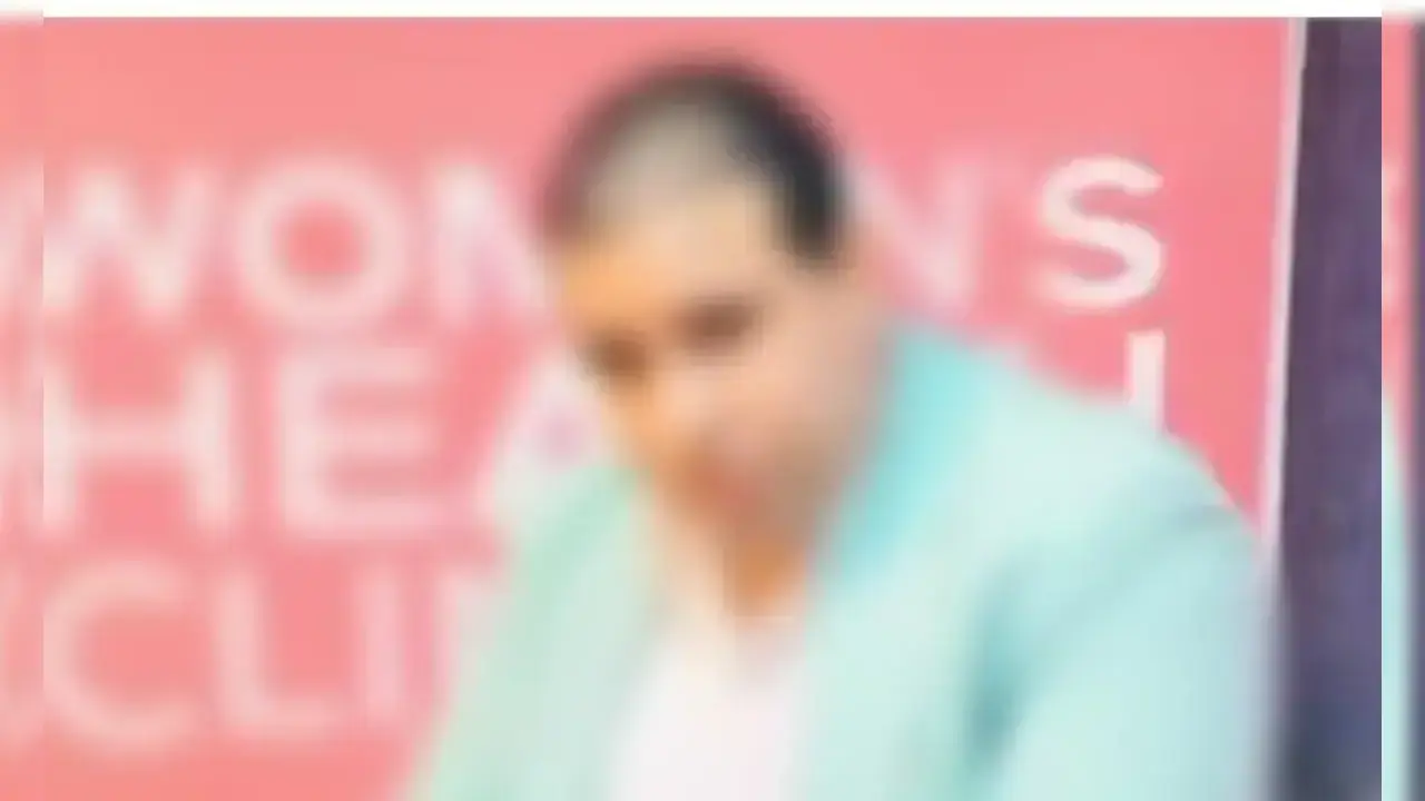 فيديو دكتور التجميل كامل