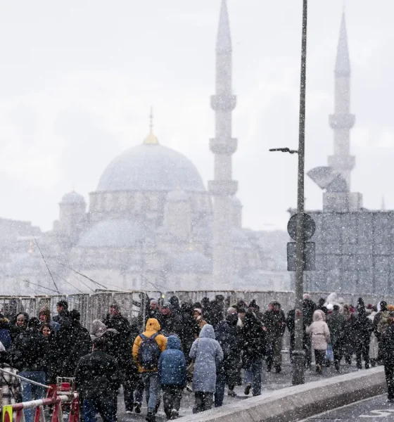 تساقط كثيف للثلوج في إسطنبول! وهيئة إدارة المدارس تصدر تحذيراً: فهل ستغلق المدارس؟