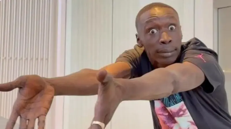 أشهر تيك توكر في العالم يبيع صورة وجهه.. بنحو مليار دولار