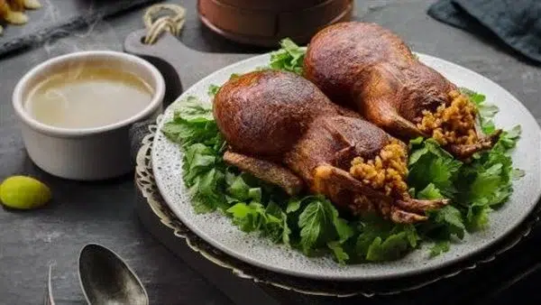 مصر.. مبعوث ترامب يتغزل بـ “الطبق المصري الأشهر” (فيديو)