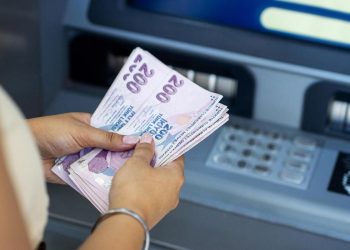 بنك من أكبر بنوك العالم يغلق جميع أجهزة الصراف التابعة له في تركيا
